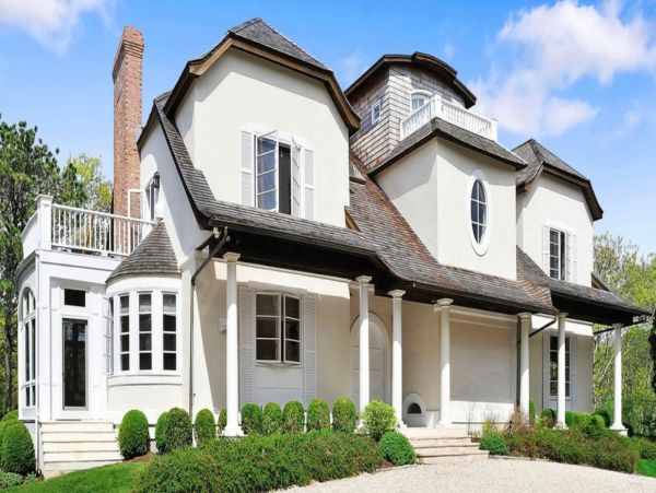 Water Mills vacation home Six Bedroom with Pool