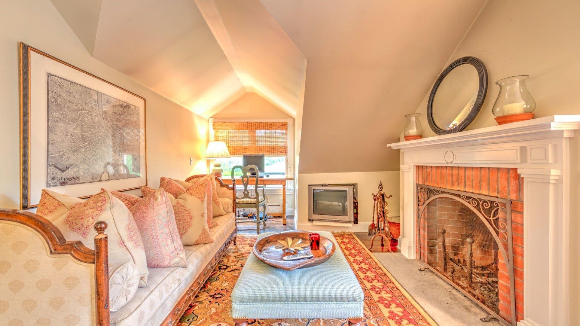Hamptons Home 999807