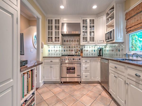 Hamptons Home 999807
