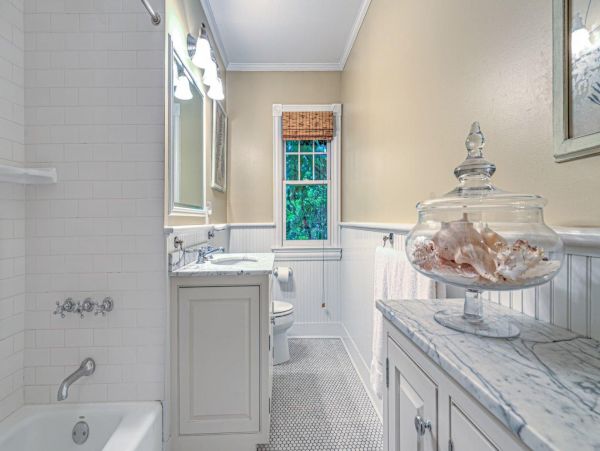 Hamptons Home 999807
