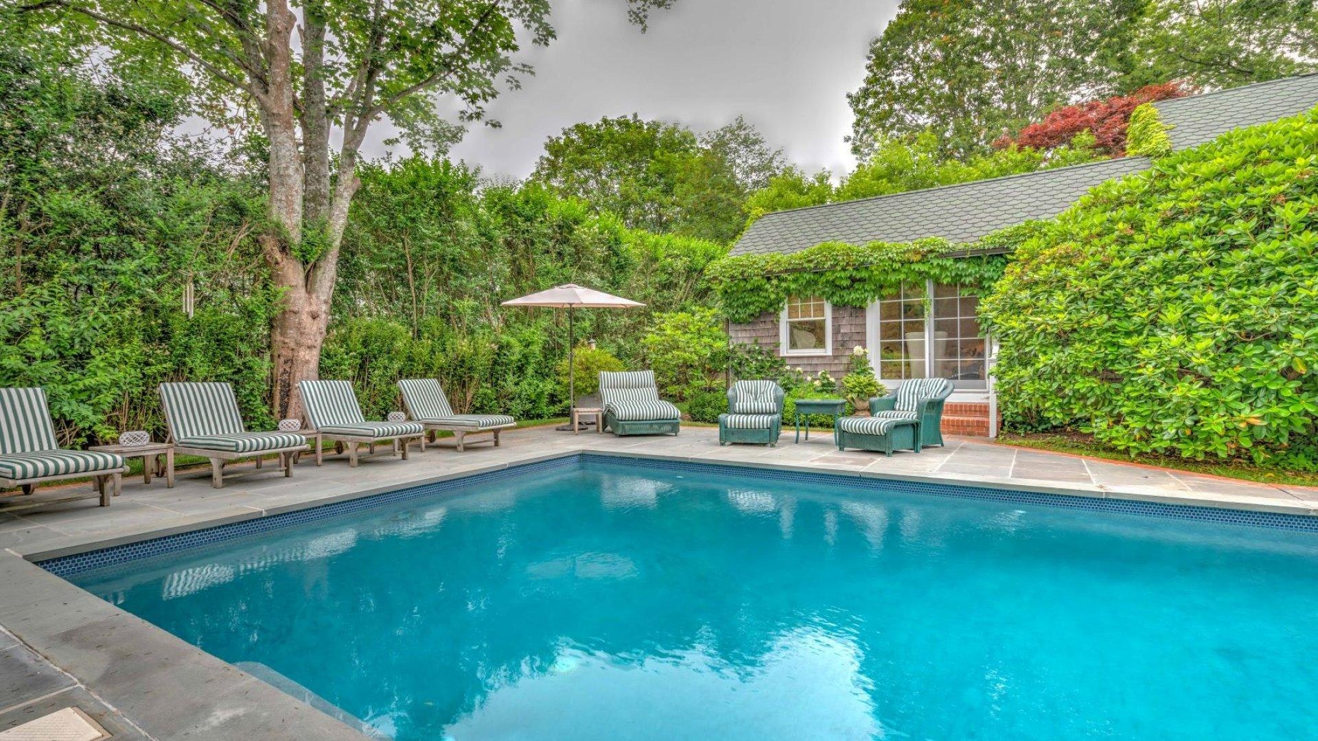 Hamptons Home 999807