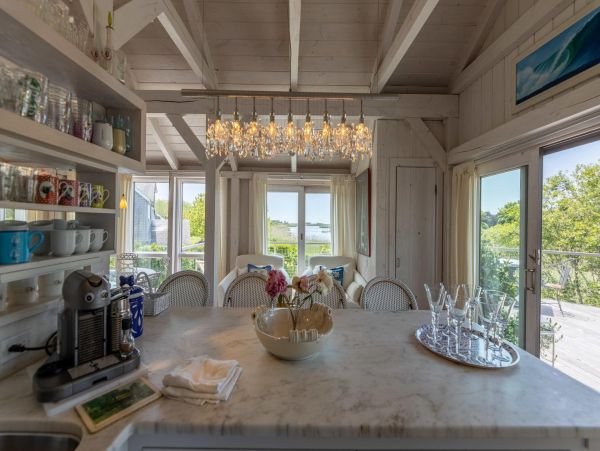 Hamptons Home 999808