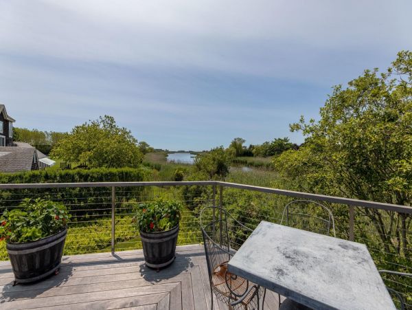Hamptons Home 999808