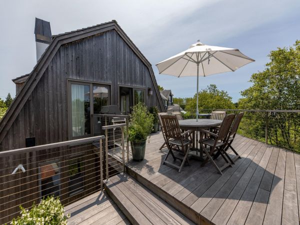Hamptons Home 999808