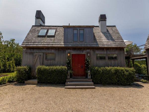 Hamptons Home 999808