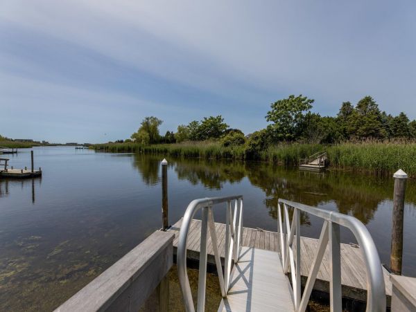 Hamptons Home 999808