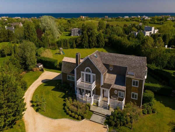 Sagaponack Vacation Home Six Bedroom with Pool