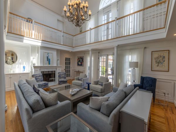 Sagaponack Vacation Home Six Bedroom with Pool