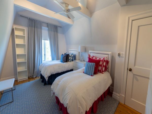Sagaponack Vacation Home Six Bedroom with Pool
