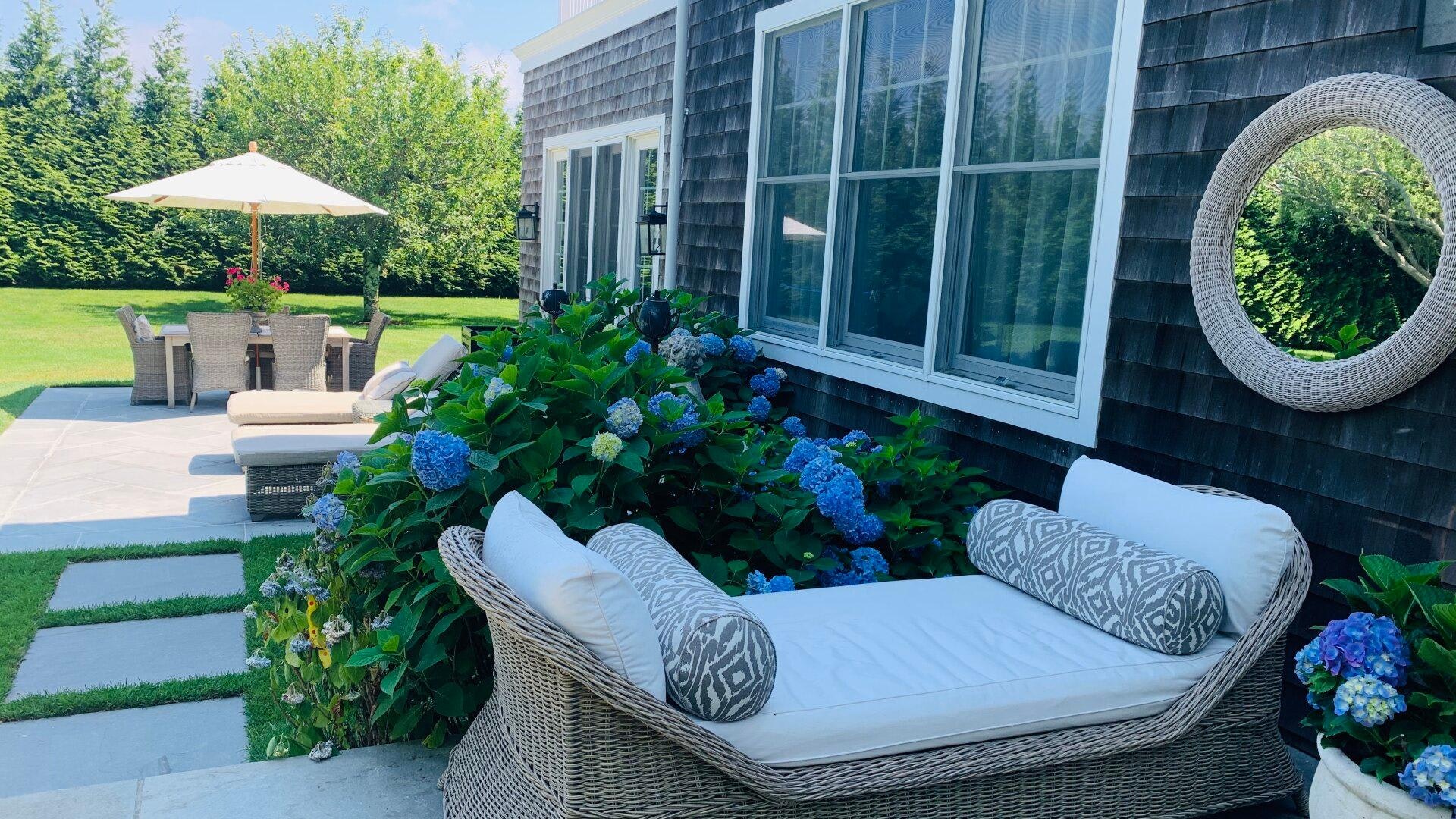 Hamptons Home 999811
