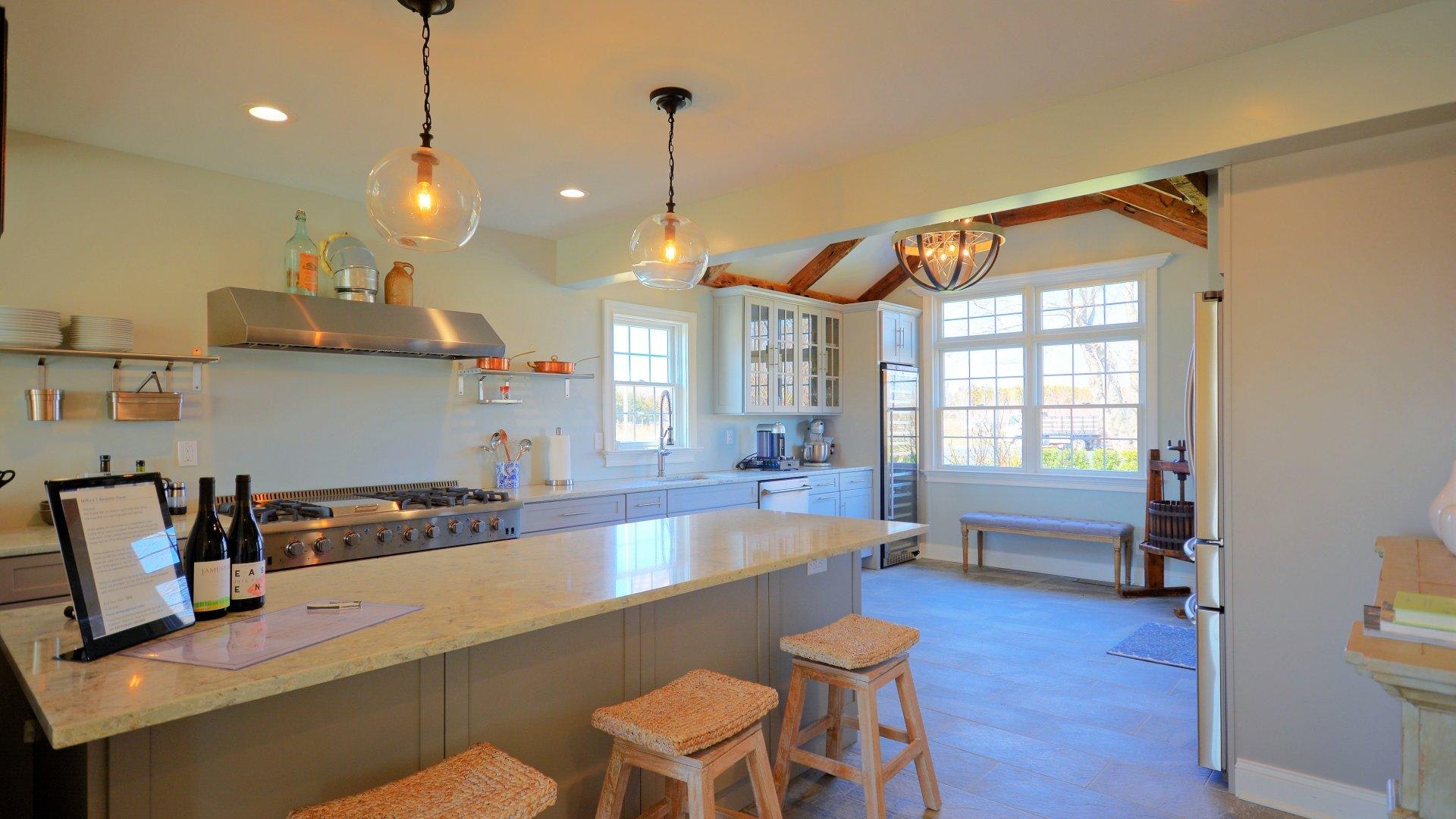 Hamptons Home 999812