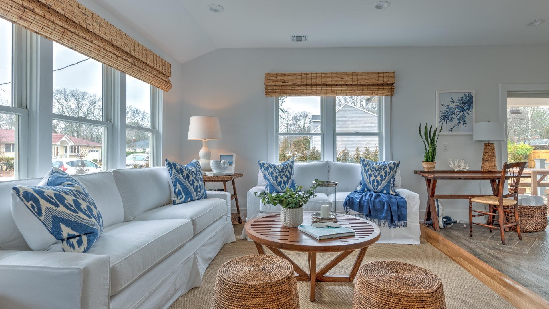 Hamptons Home 999815