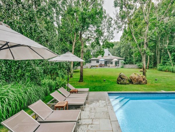 Hamptons Home 999816