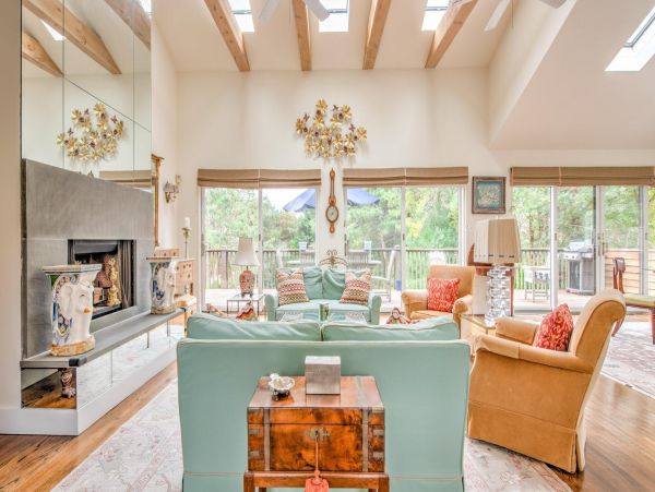 Southampton Vacation Home Four Bedroom with Pool