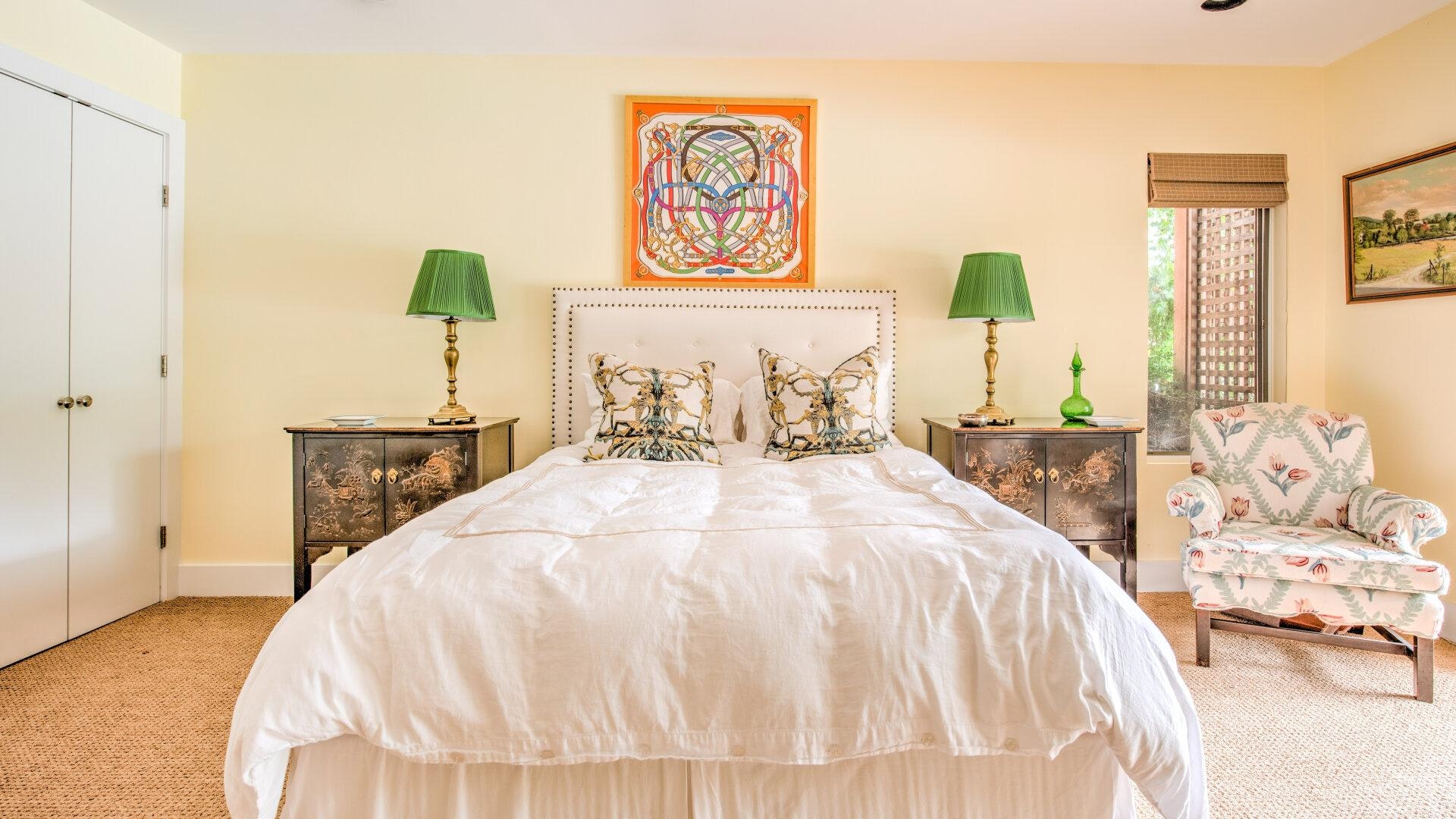 Southampton Vacation Home Four Bedroom with Pool