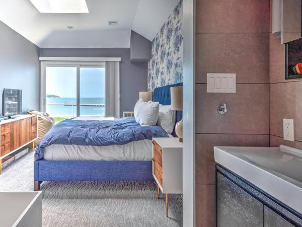 Montauk Vacation Pool Home Three bedroom