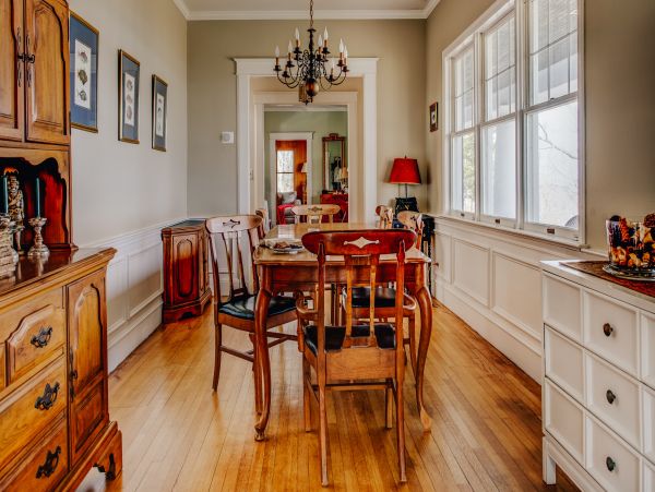 Beautiful Hamptons Vacation Rental with Private Beach Access