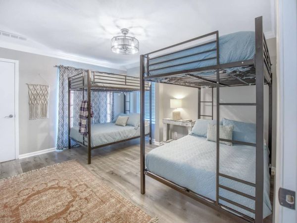 Luxury Panama Beach 4 Bedroom Residence Great Location!