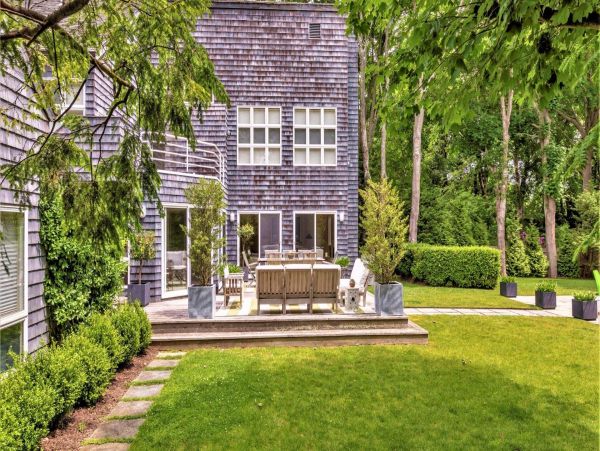 Hamptons Home 999822