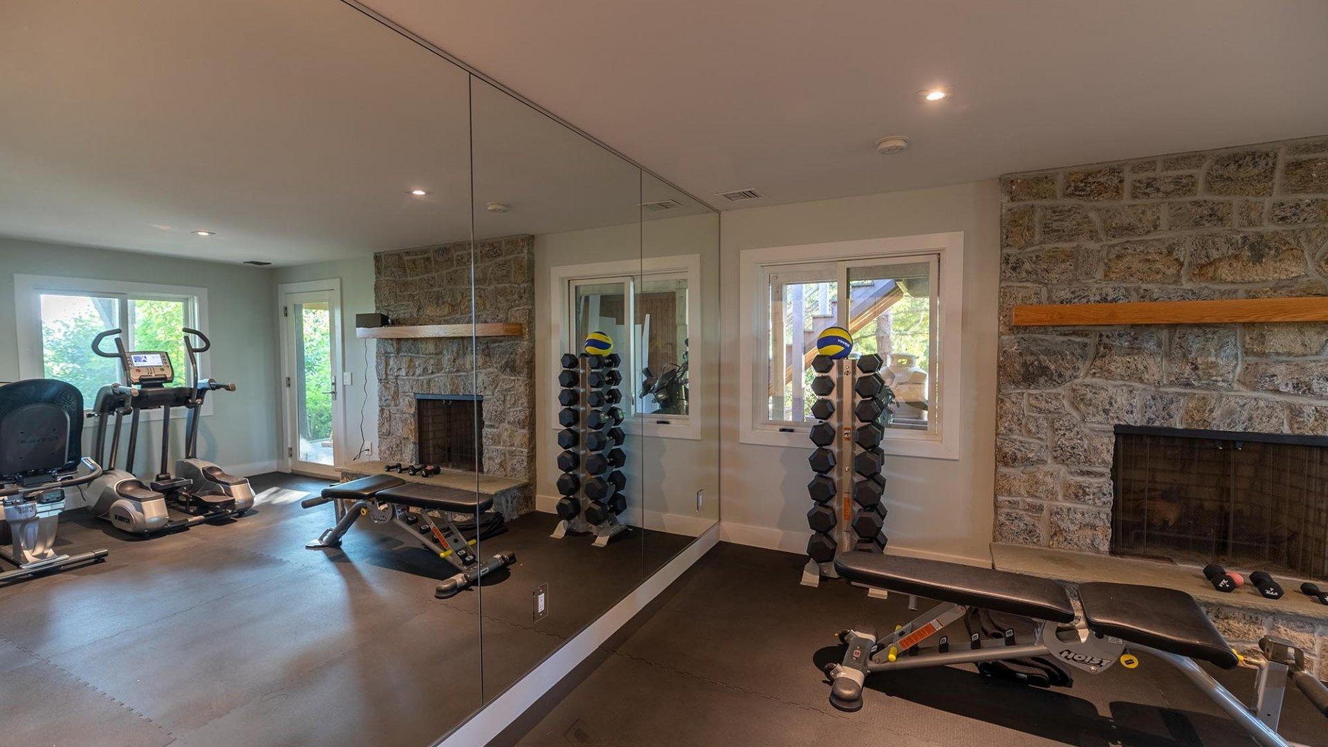 Water Views Shelter Island Vacation Home with Indooor Pool