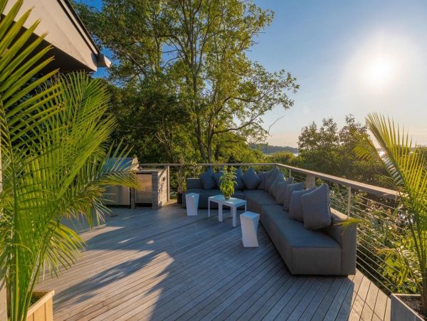 Water Views Shelter Island Vacation Home with Indooor Pool
