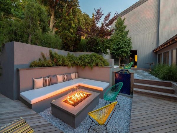Water Views Shelter Island Vacation Home with Indooor Pool
