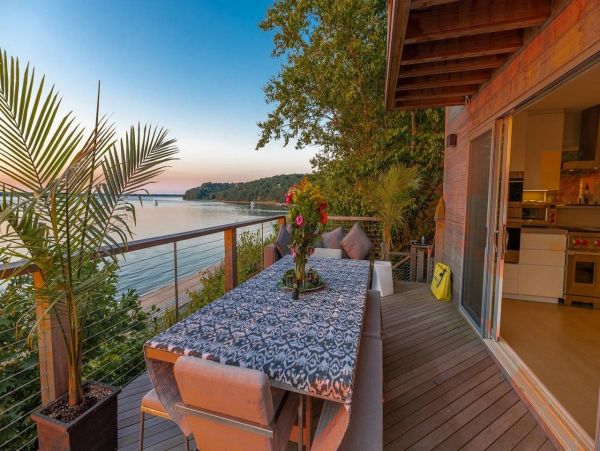 Water Views Shelter Island Vacation Home with Indooor Pool