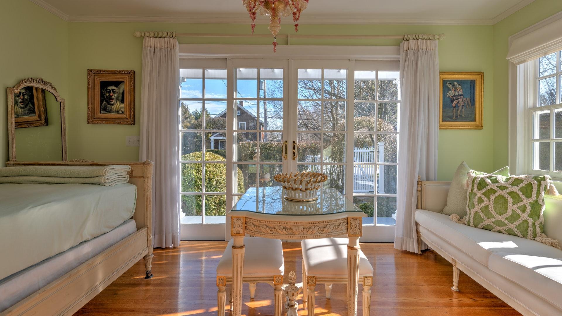 East Hampton Vacation Home Four Bedroom