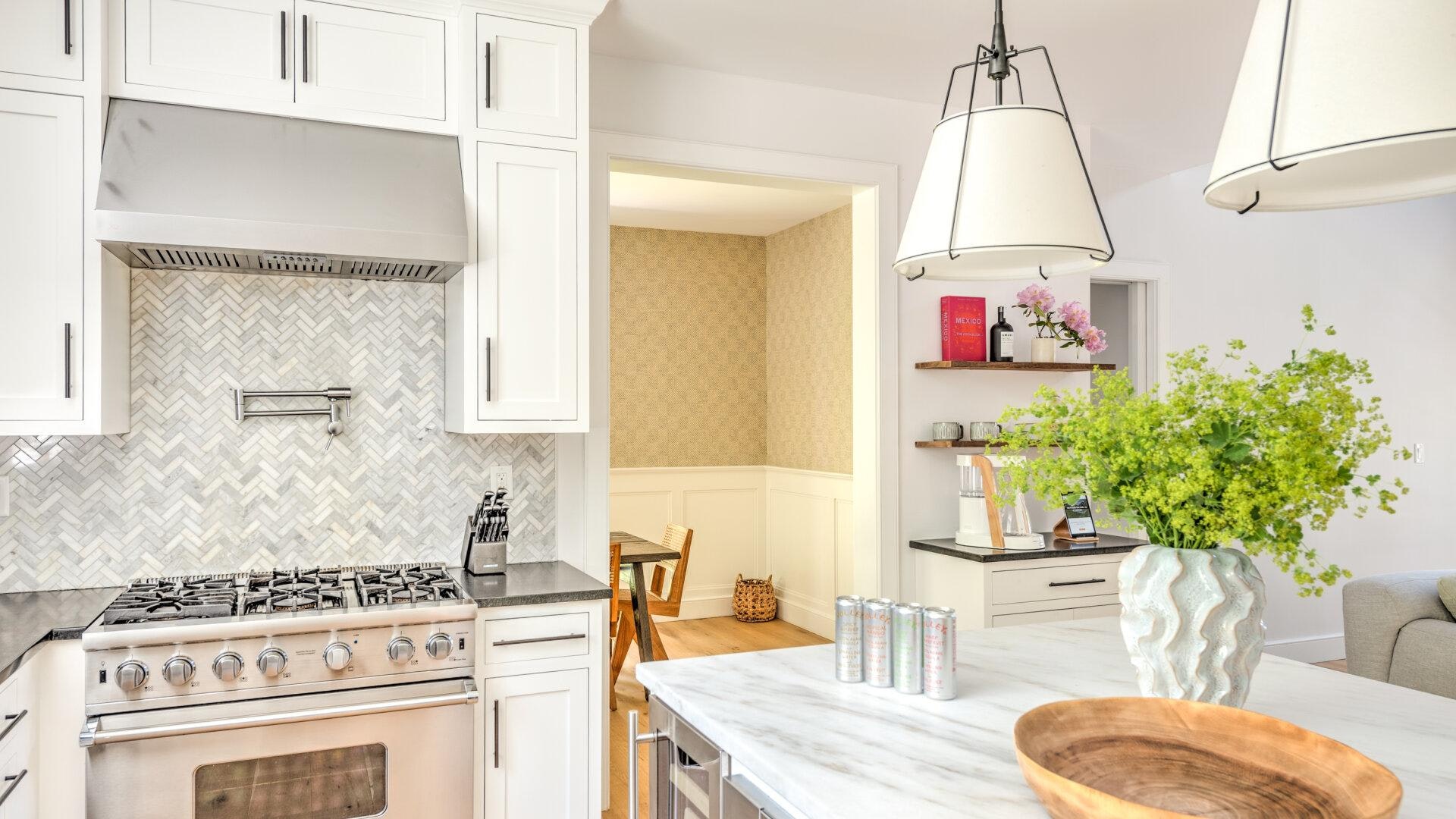 Hamptons Home 999826