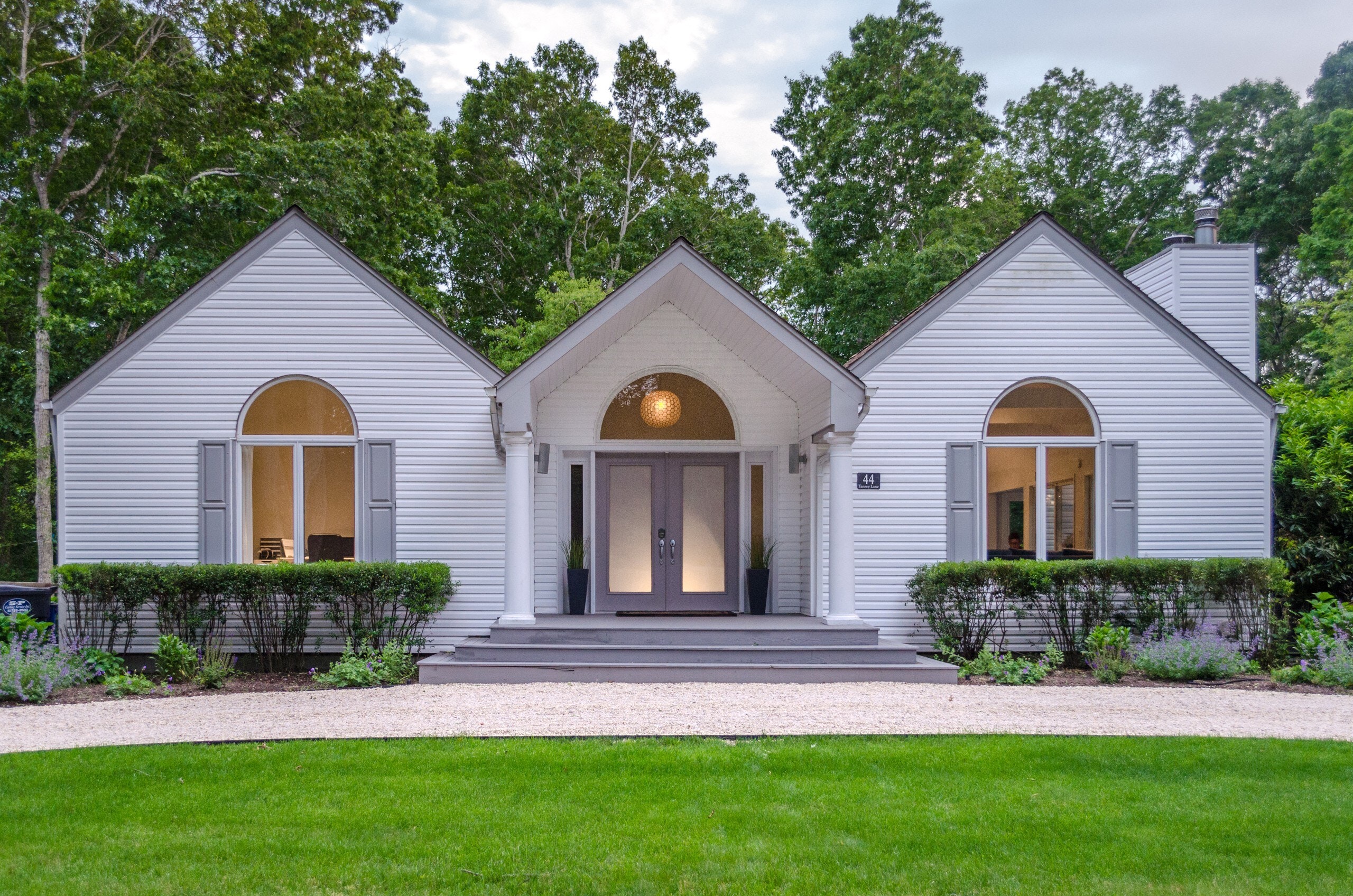 Hamptons Home 999827