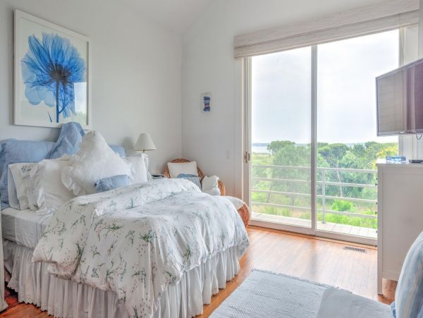 Ocean Views Vacation Home in Southampton Five Bedroom