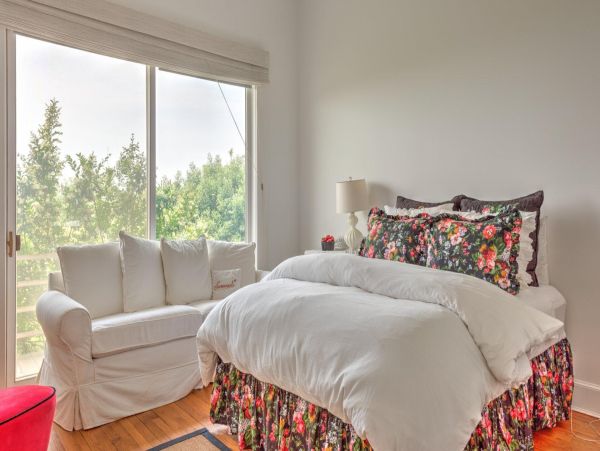 Ocean Views Vacation Home in Southampton Five Bedroom