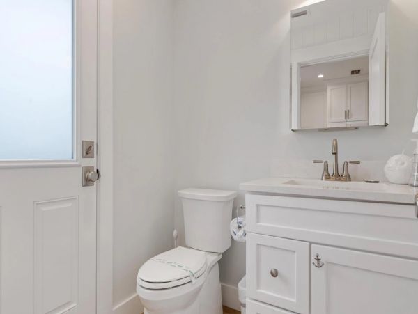 Charming Holmes Beach Vacation Home Two Blocks from Beach