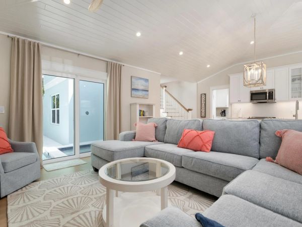 Charming Holmes Beach Vacation Home Two Blocks from Beach