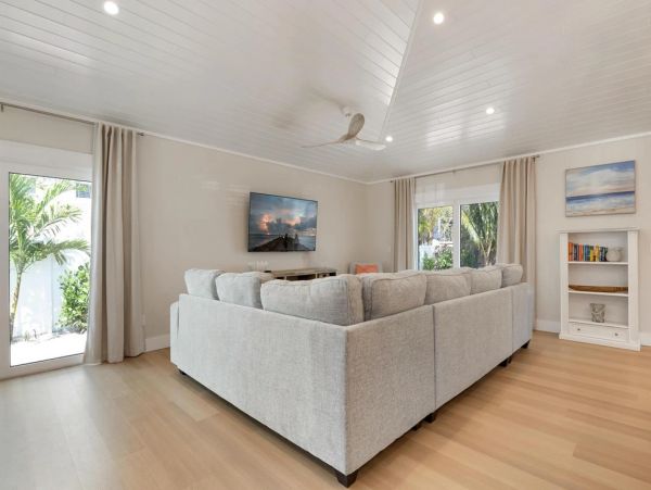 Charming Holmes Beach Vacation Home Two Blocks from Beach