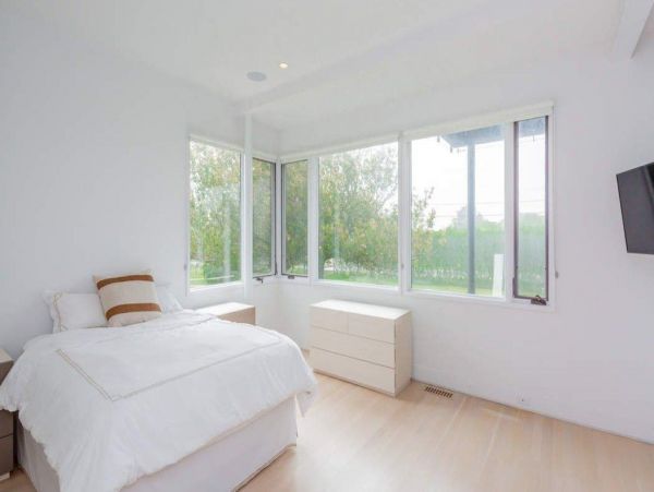 Hamptons Home 999833