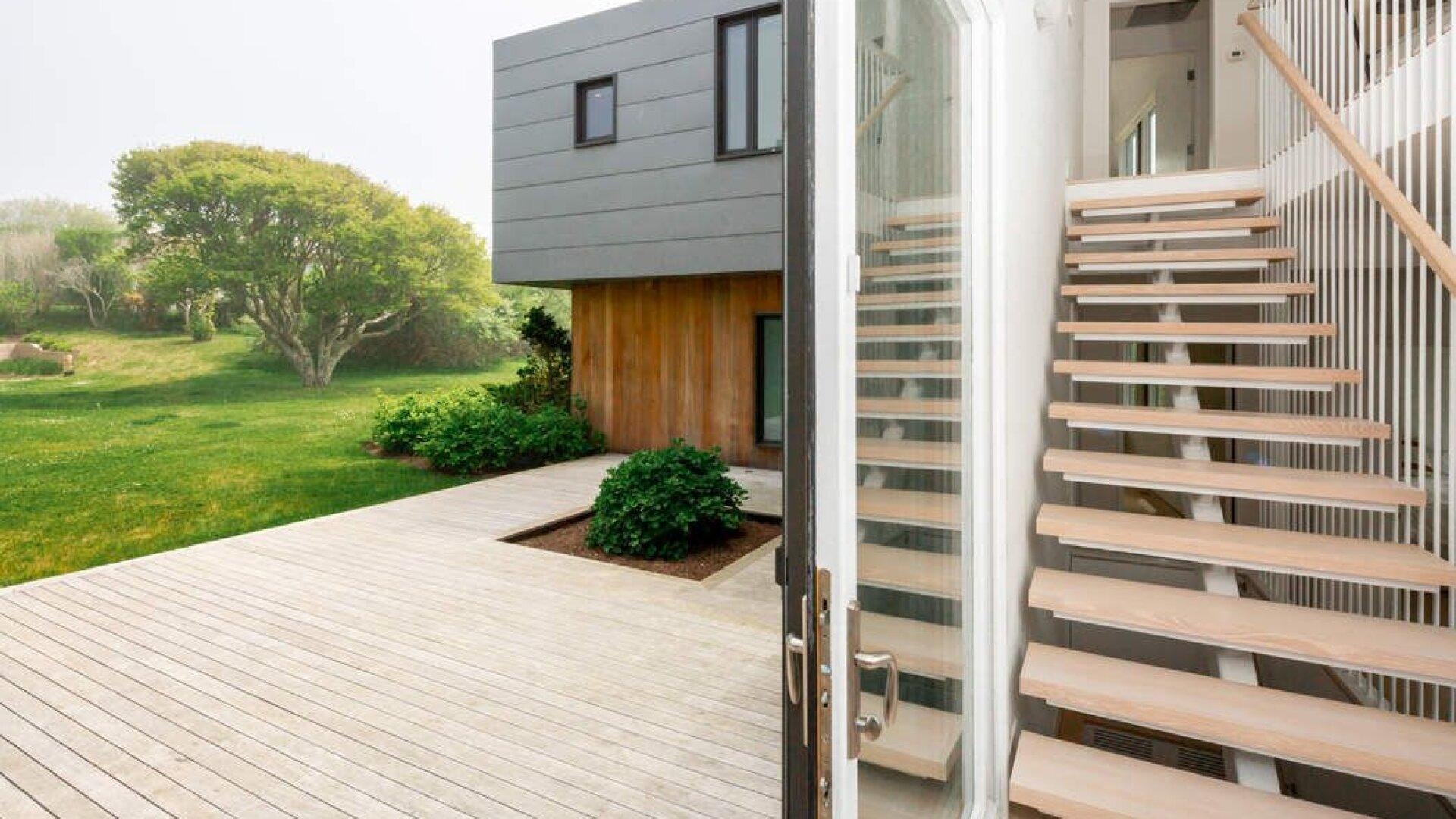 Hamptons Home 999833
