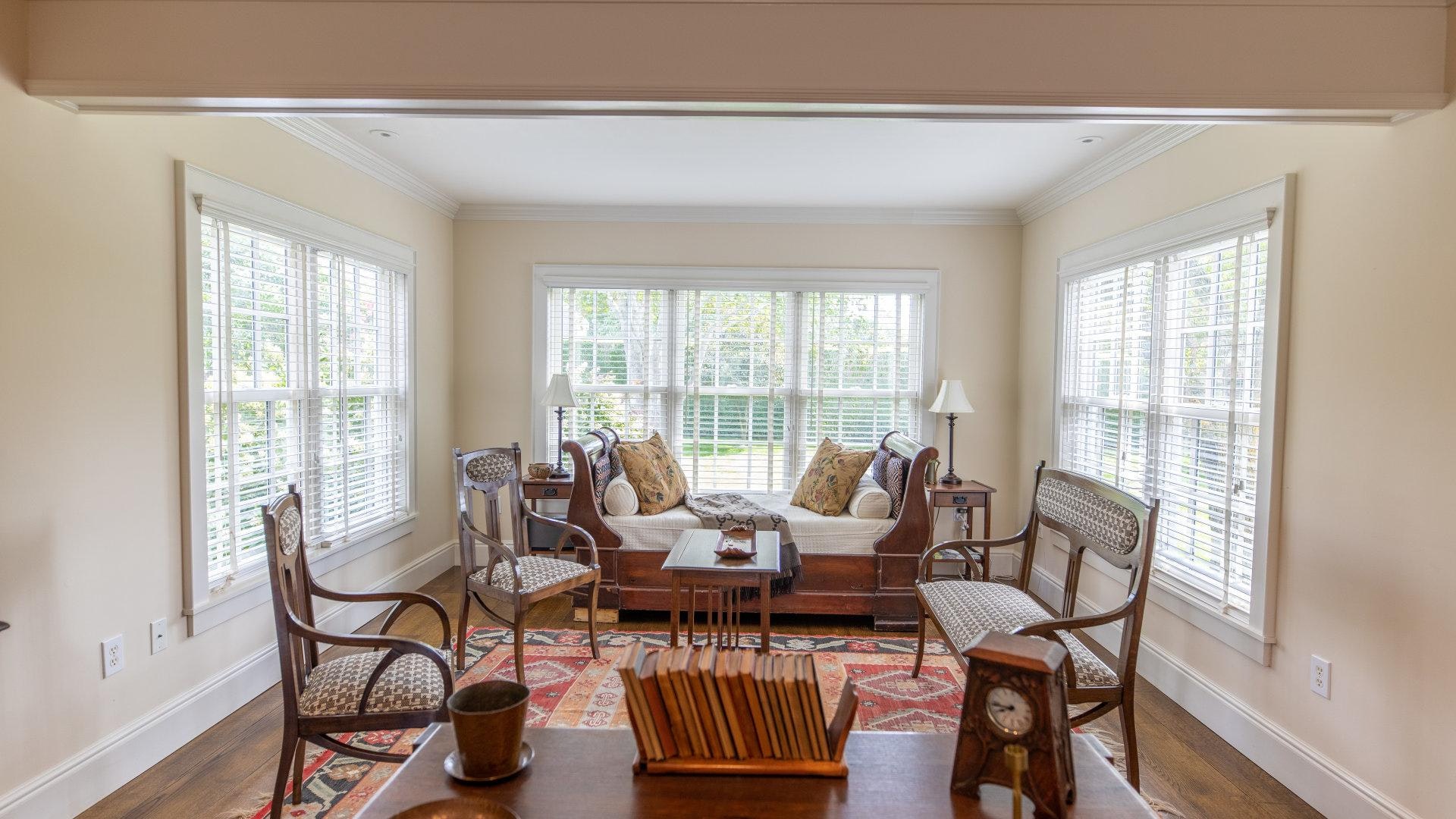 Gorgeous Hamptons Vacation Home with Private Pool Sleeps 16