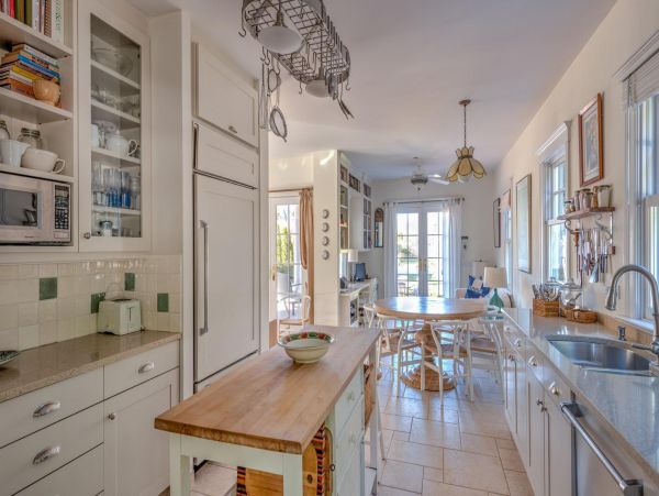 Hamptons Home 999835
