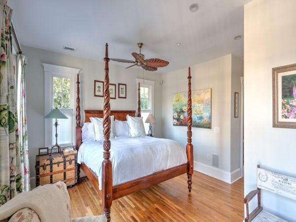 Hamptons Home 999835