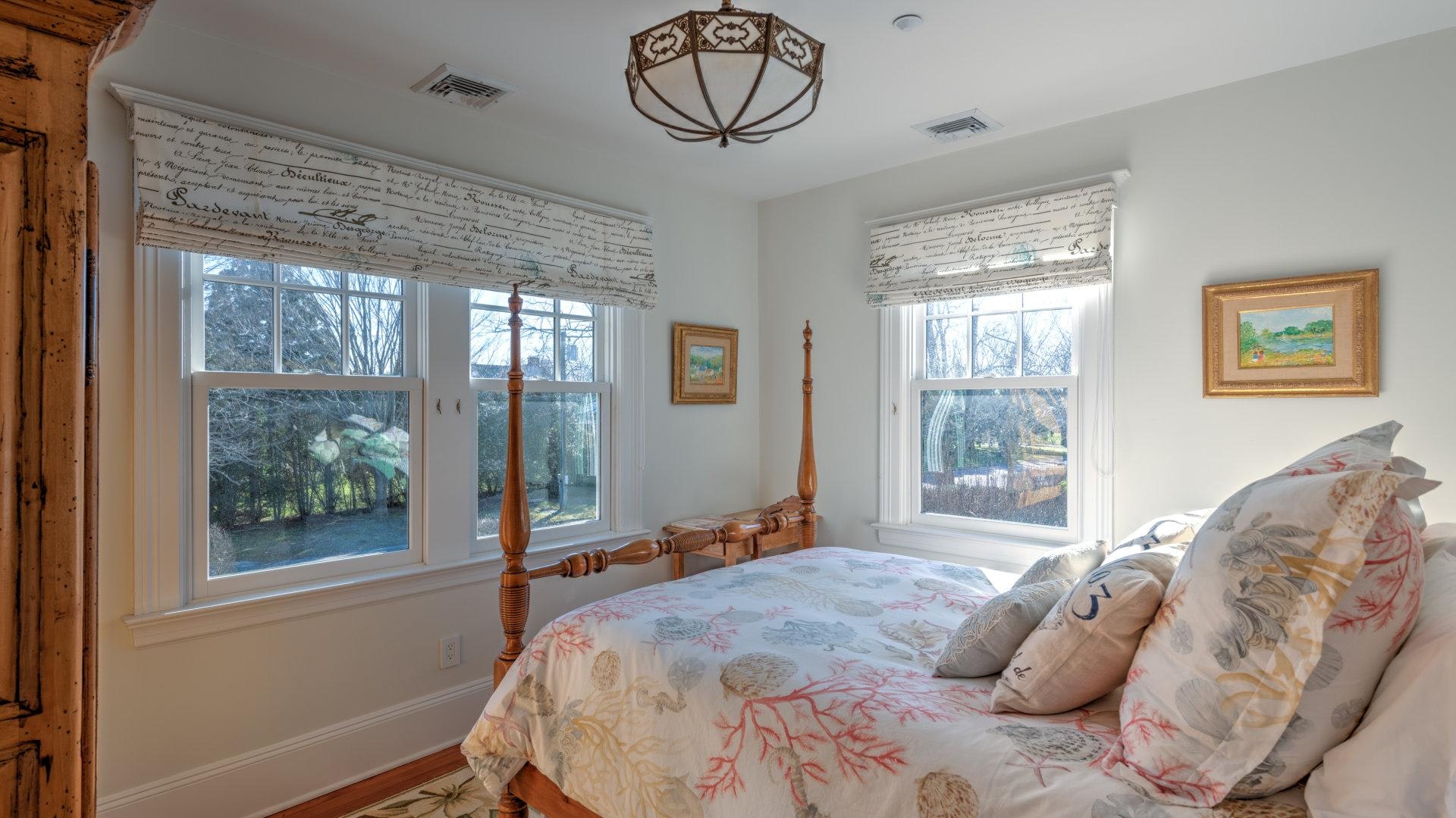 Hamptons Home 999835