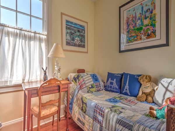 Hamptons Home 999835