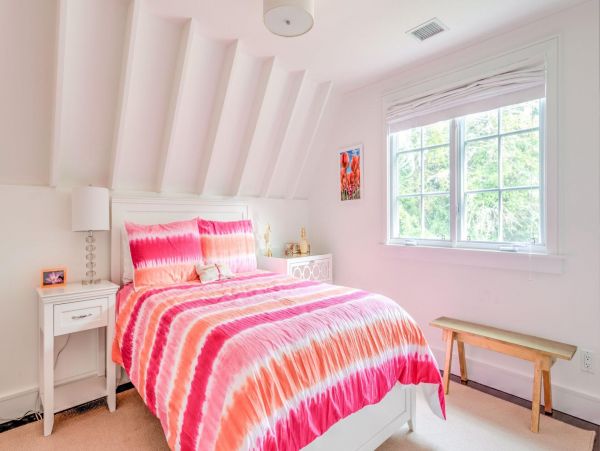 Southampton Vacation Home Six bedroom with Pool