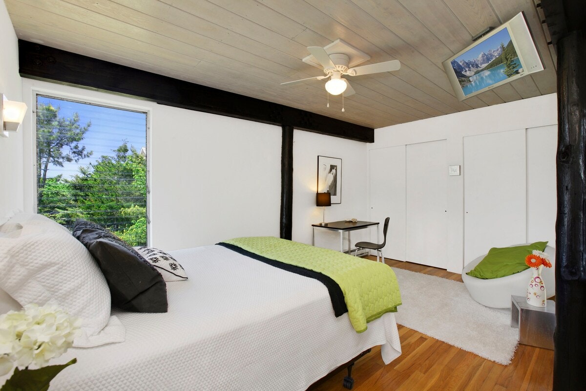 Hamptons Home 999841