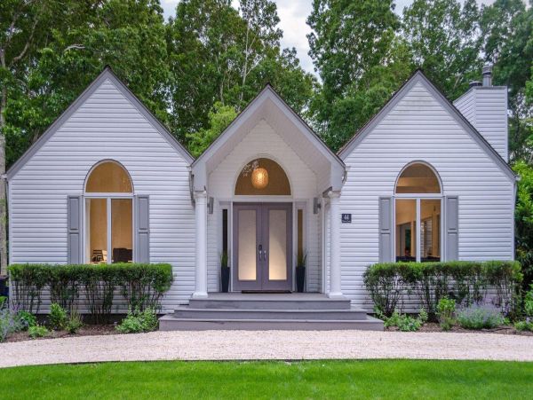 Hamptons Home 999842