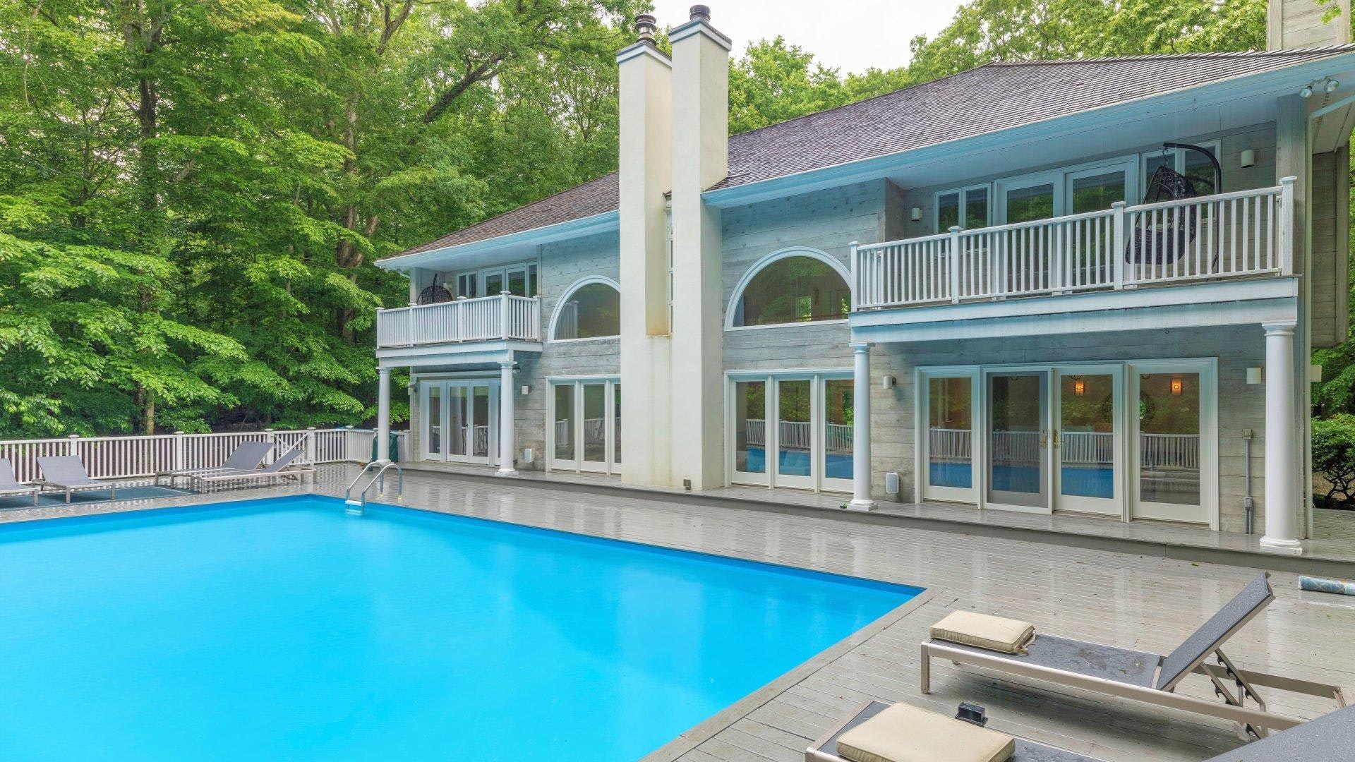 Amagansett Vacation Home Four Bedroom with Pool