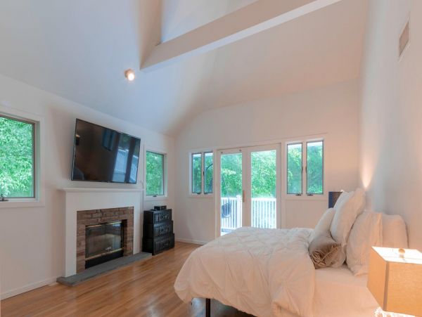 Amagansett Vacation Home Four Bedroom with Pool