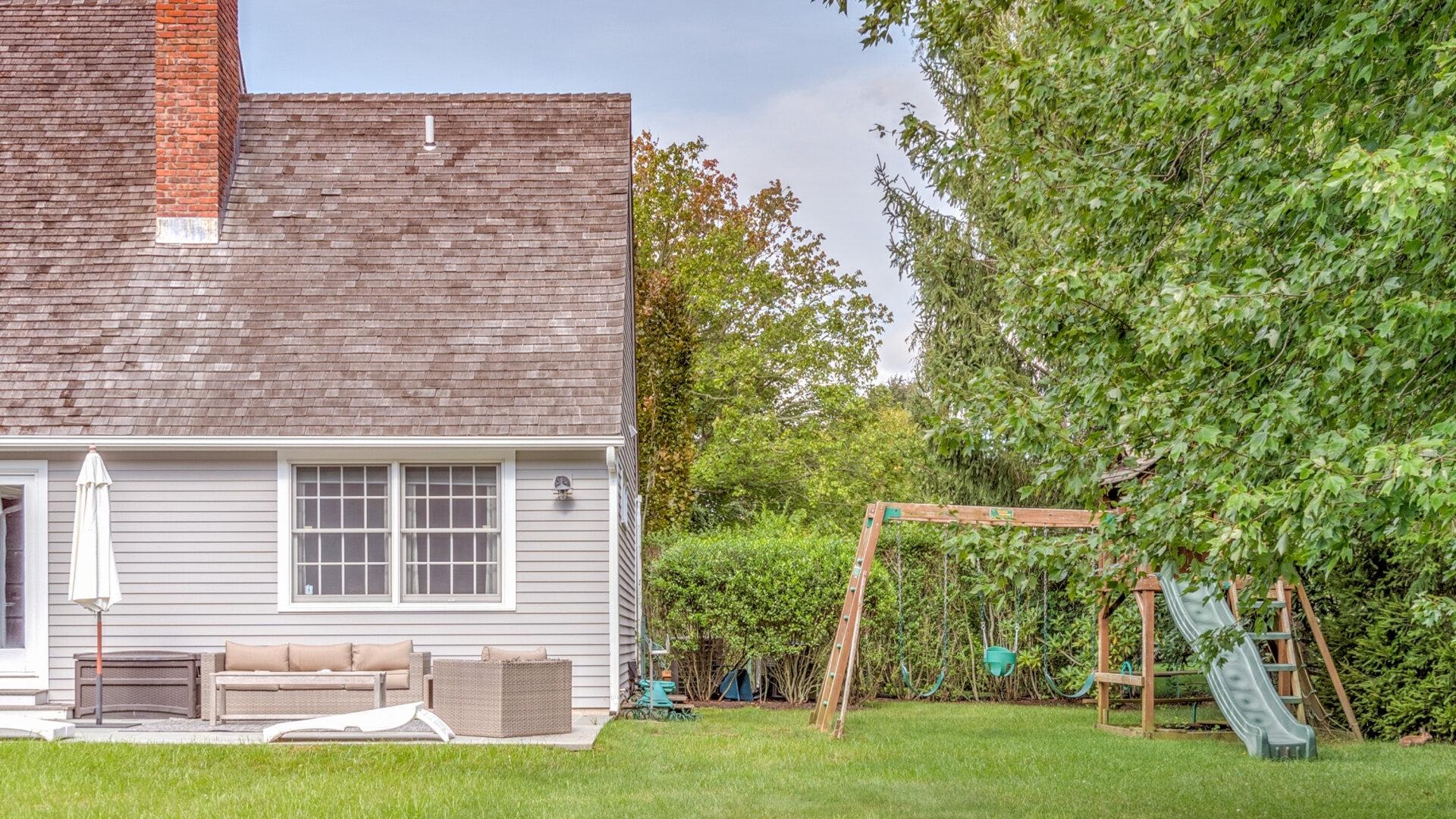 Southampton Vacation Home Five Bedroom with Pool
