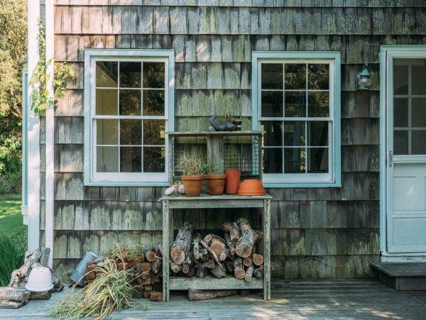 Beautiful Hamptons Vacation Home Walk to Beach Sleeps 10