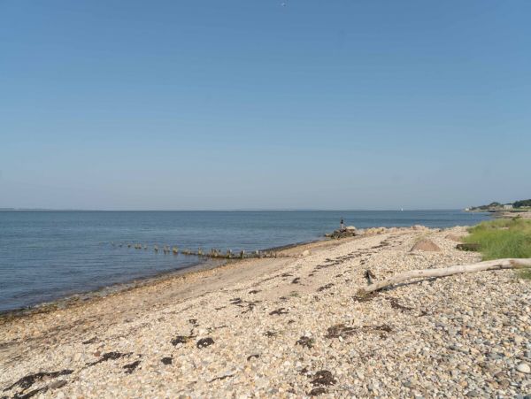 Beautiful Hamptons Vacation Home Walk to Beach Sleeps 10